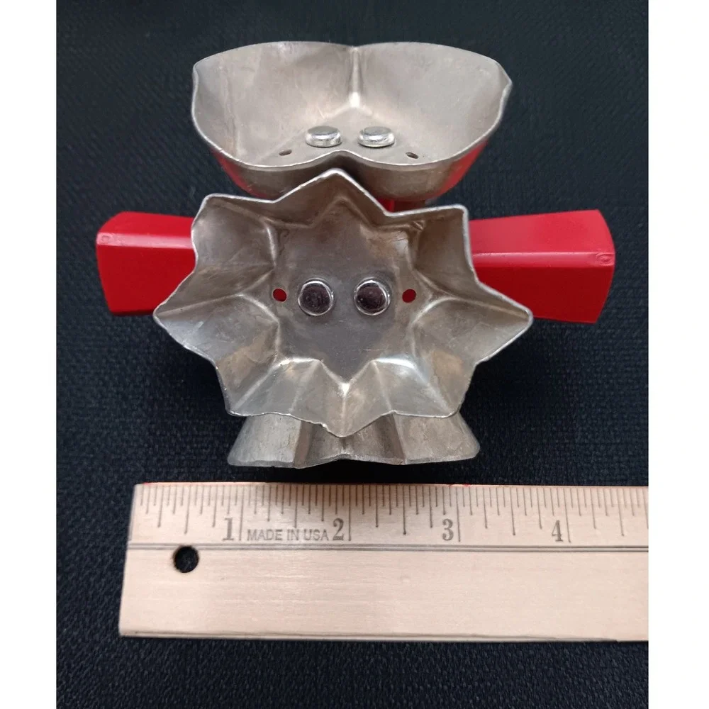 Vintage 5 Shape Wear-Ever No 3355 Aluminum Rotating Cookie Cutter 